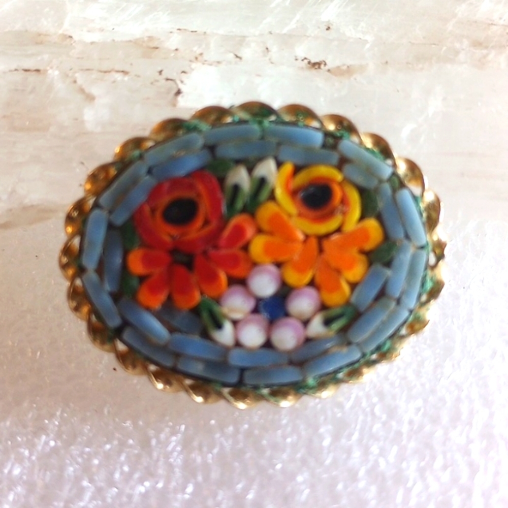 MICRO MOSAIC PIN FLWERS  1.25" LONG X 1" WIDE